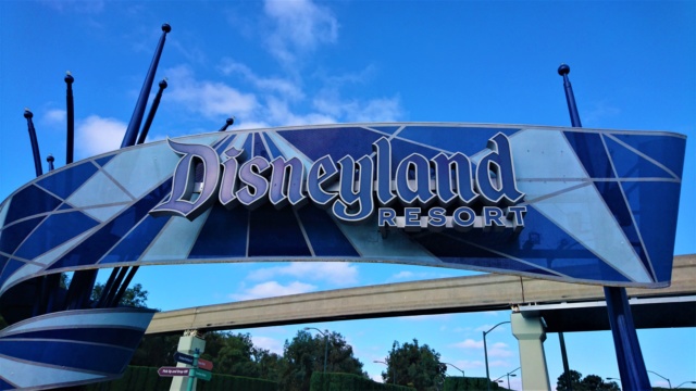 VISITANDO DISNEYLAND RESORT: Entrando en Disneyland Park - DISNEYLAND RESORT En HALLOWEEN (ANAHEIM, LOS ANGELES) (10)