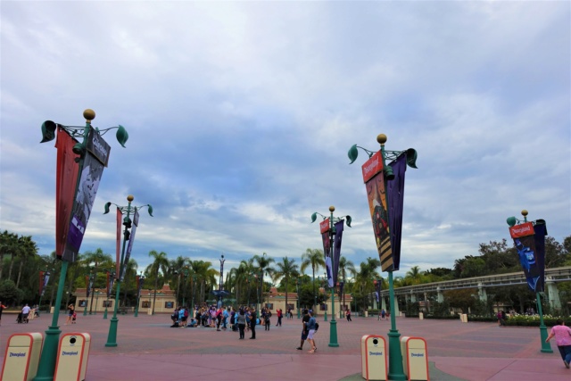 VISITANDO DISNEYLAND RESORT: Entrando en Disneyland Park - DISNEYLAND RESORT En HALLOWEEN (ANAHEIM, LOS ANGELES) (16)